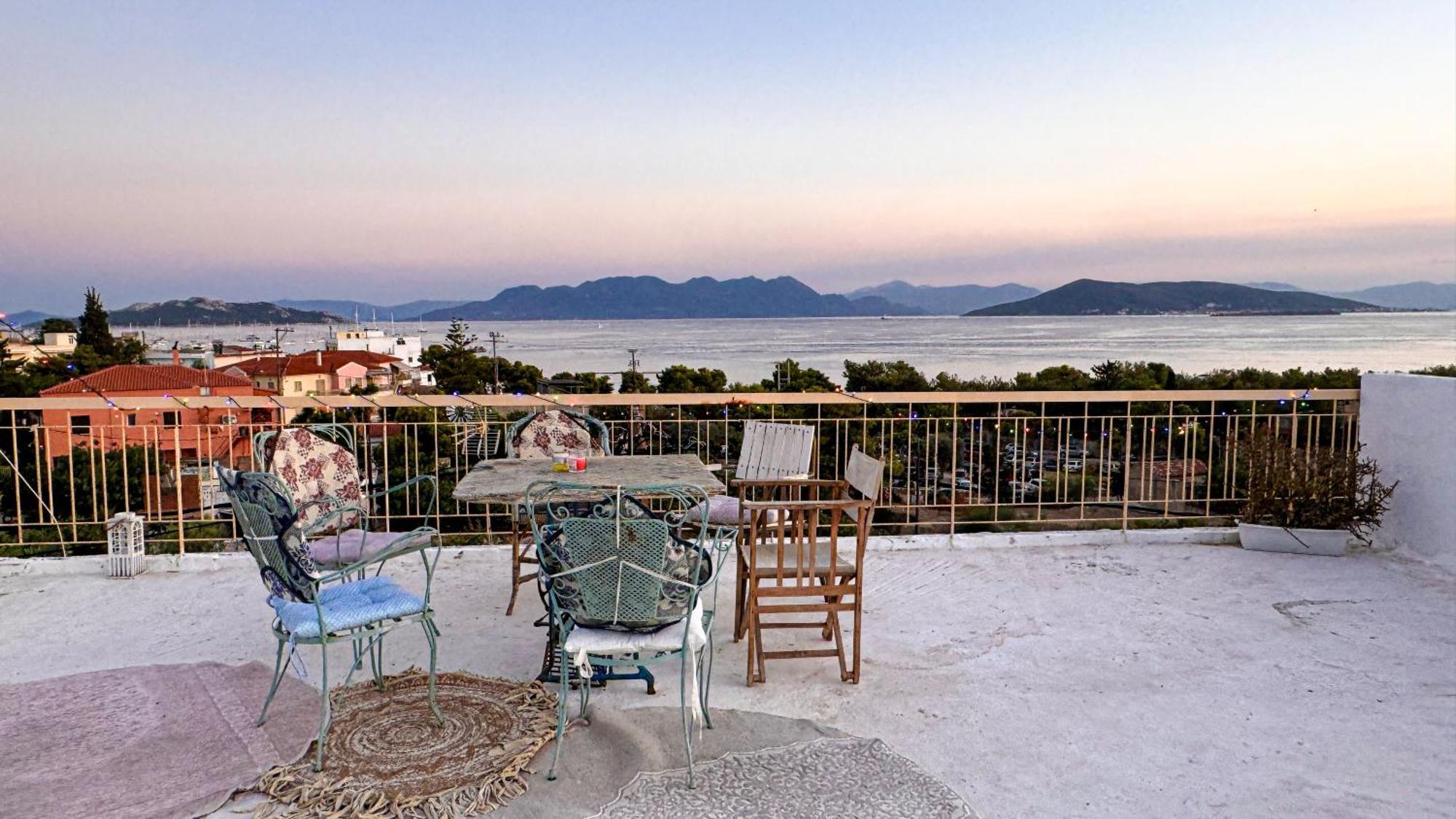 Appartement Vue Sur Mer Soul Family, Egine Aegina Exterior foto